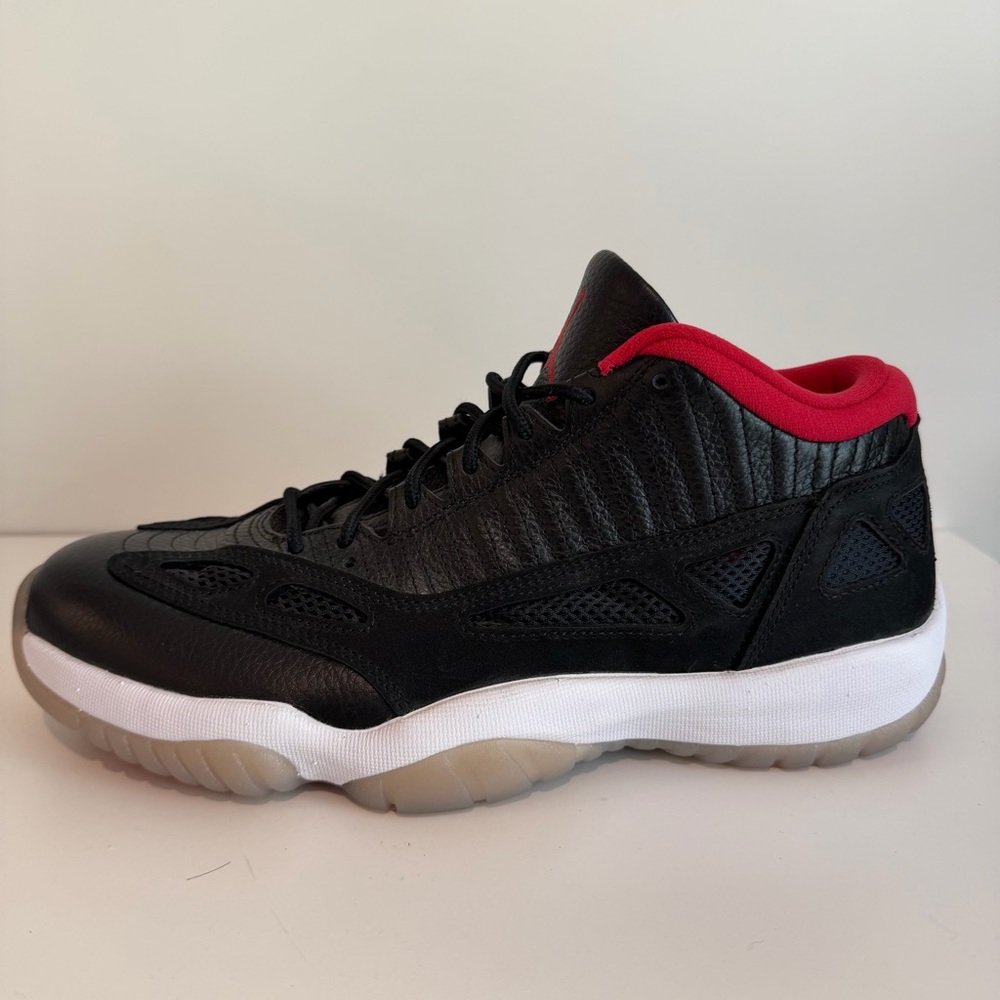 Jordan Men's 11 Retro Low IE “Bred” - Picture 6 of 8